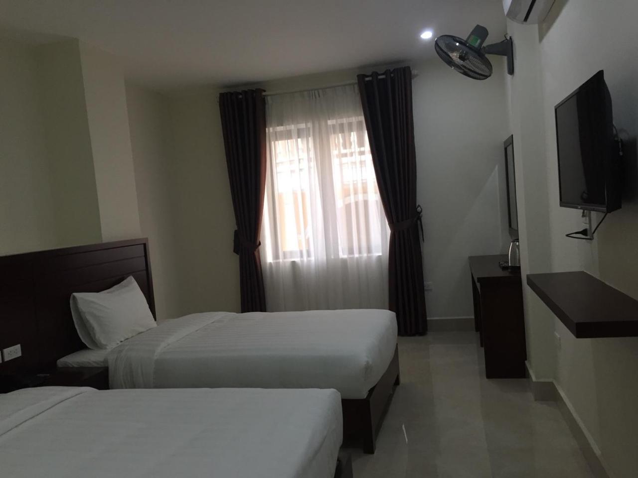 New Sun Hotel Ha Long Buitenkant foto